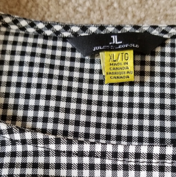 Women's Jules Leopold Top, size XL, blk & white. - Picture 5 of 5